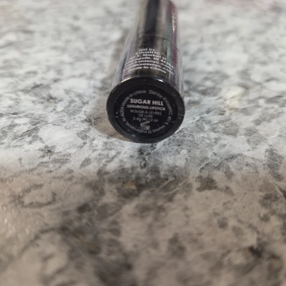 K Voss Lip Luxe Lipstick in Sugar Hill - Picture 3 of 4